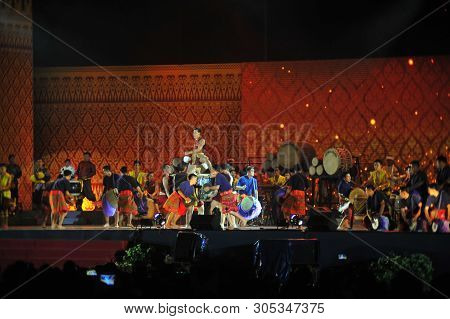 Bangkok, Thailand - 28 May 2019 : Artiste Have Drum Performance  Are Hit Local Ancient Drum And Cult