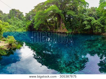 Matevulu Blue Hole, Espiritu Santa Island, Vanuatu, famous tourist destination
