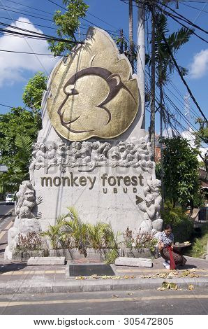 Ubud, Bali, Indonesia - 17th May 2019 : Picture Of The Ubud Monkey Forest Monument Located At The En