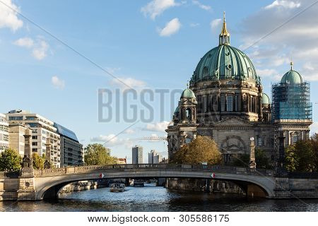 Berlin, Germany - September 25, 2018: View Of The Berliner Dom And Friedrichs Bridge From The Embank