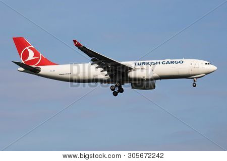 Istanbul / Turkey - March 28, 2019: Turkish Airlines Cargo Airbus A330-200 Tc-jdo Cargo Plane Landin