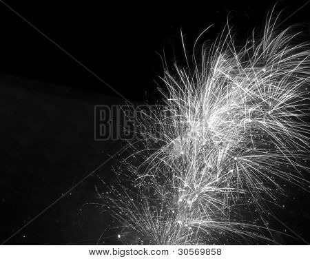Feuerwerk in schwarz und weiÃŸ