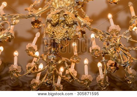 Moscow - October 27, 2018: Genuine Chandelier In The Lepeshkiny Town Mansion. Is Now The Institute O