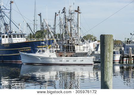 Fairhaven, Massachusetts, Usa - June 9, 2019: Lobster Boat Miss Molly, Hailing Port Mattapoisett, Ma