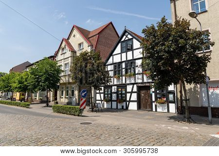Zlotow, Wielkopolskie / Polska - June 11, 2019: The Market Of A Small Town In Central Europe. Buildi