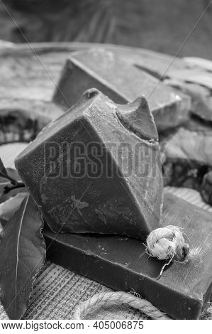 Green Blocks Of Handmade Bio Vegetal Laurel Bay Leaf Soap From Provence, France