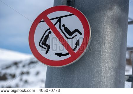 Grandvalira, Andorra: 2021 January 17: Sign Of Not Rocking In The Grandvalira Ski Station In Andorra