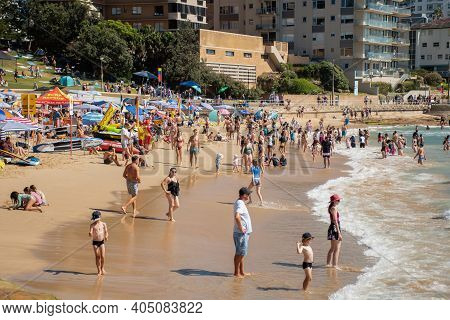Sydney, Australia 2021-01-26 Extremely Overcrowded Cronulla Beach On Australia Day. People Relaxing,