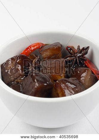 赤い角煮豚