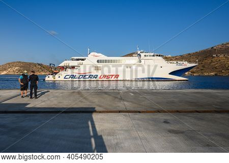 Ios, Greece - September 22, 2020: Caldera Vista, High Speed Catamaran Owned By Seajets Enters Ios Po