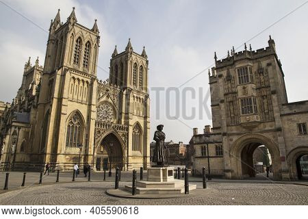 Bristol, Uk - April 8, 2019. Bristol Cathedral Founded In 1140, And The Bristol Central Library. Bri