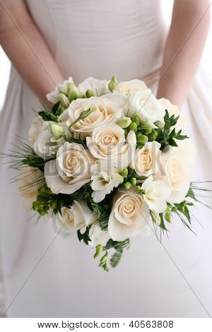 Casamento buquê de rosas brancas