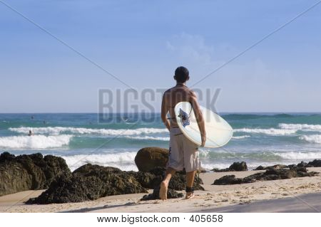 Surfer 2 Australia