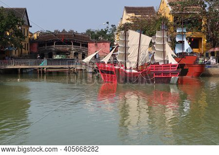 Hoi An, Vietnam, January 29, 2021: Recreation Of Old Sailing Boats For The Hoi An Show Anchored In T