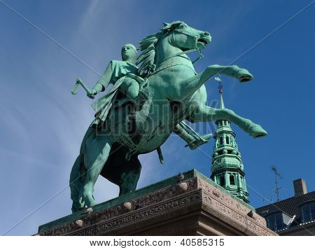 statue med hest i København