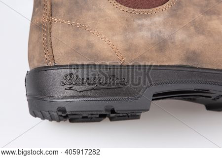 Bordeaux , Aquitaine  France - 01 24 2021 : Blundstone Text Sign And Brand Logo On Leather Boots Lac