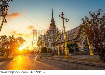 Thai Temple, So Thon Wara Ram Worawihan Temple Chachoengsao At Sunset In Thailand