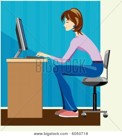 Woman writer lavorando sul computer