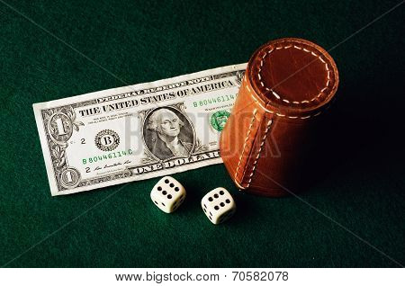 Dice Cup Dollar