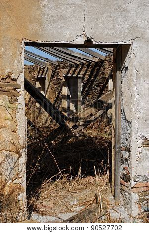 Derelict farm, Macharaviaya.