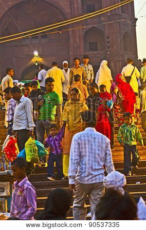 People At The Meena Bazaar Market  In Delhi, India.