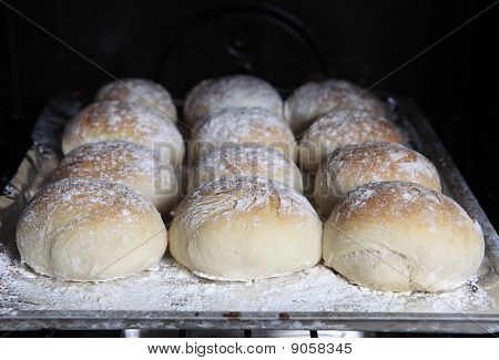 Brötchen In den Ofen