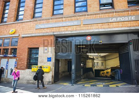 La Poste Branch And Parcel Shipping Platform In Paris