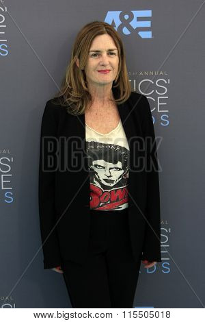 LOS ANGELES - JAN 17:  Finola Dwyer at the 21st Annual Critics Choice Awards at the Barker Hanger on January 17, 2016 in Santa Monica, CA