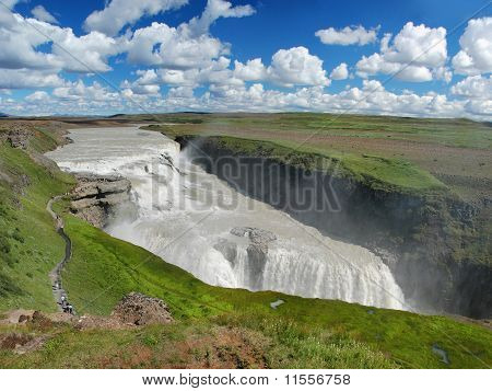 在冰岛 Gullfoss 秋天