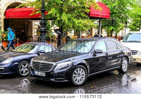 Mercedes-benz W222 S-class