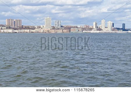 Pier 84, New Port Apartment Buildings  And Houston River