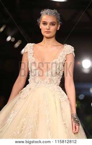 Tuvanam Catwalk
