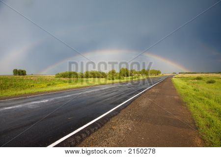 Strada per l'arcobaleno.