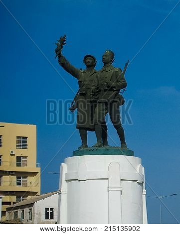 Monument to the Soldier Frances and Senegales at Skirmisher Square in Dakar Senegal