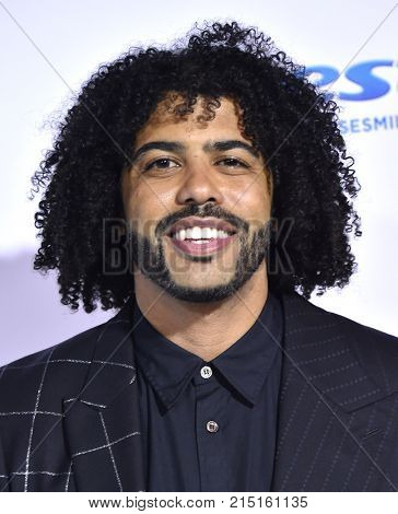 LOS ANGELES - NOV 14:  Daveed Diggs arrives for the 'Wonder' World Premiere on November 14, 2017 in Westwood, CA                