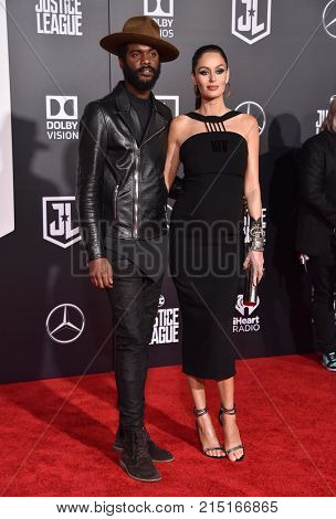 LOS ANGELES - NOV 13:  Gary Clark Jr. and Nicole Trunfio arrives for the 