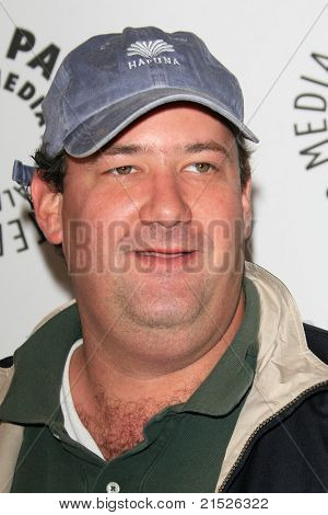 미디어 다섯 번째 연례 연예인 골프에 대 한 패 일리 센터에서 천 옥 스-6 월 11: 브라이언 바 움 가트너 