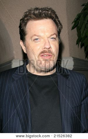 PASADENA - JAN 9: Eddie Izzard dorazí na televizní kritici asociace tisková tour v Ritzu 