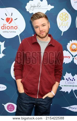 LOS ANGELES - NOV 19:  Brett Davern at the Diono Presents A Day of Thanks & Giving at Garland Hotel on November 19, 2017 in North Hollywood, CA