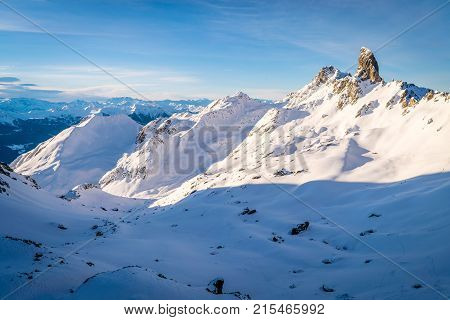 View from Presset refuge in daylight when there is snow in the mountains