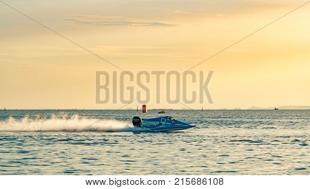 CHONBURI THAILAND-NOVEMBER 25 2017 : F5 boat with beautiful sky and sea in Bangsaen Power Boat 2017 at Bangsaen beach in Thailand