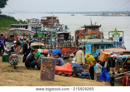 Mandalay, Myanmar - December 30: Boats Anchored At Ayeyarwady River Port On December 30, 2011 In Man