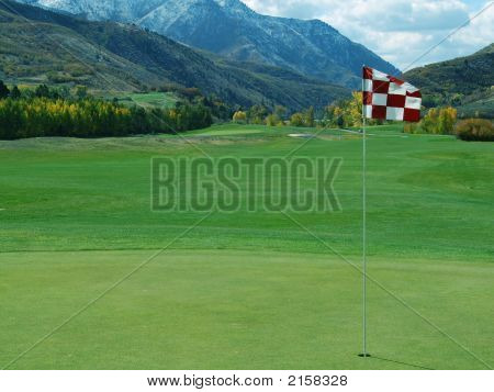 Flaga Golf w górach