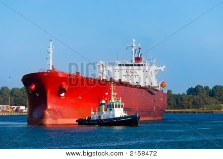 Ropný Tanker a Tugboat