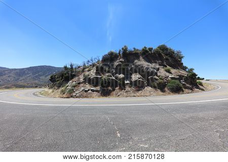 Road to Kings Canyon in Kings Canyon and Sequioa National Park. California. USA