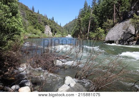 Kings River in Kings Canyon and Sequioa National Park. California. USA