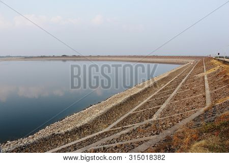 Nath Sagar Jalasha Reservoir Formed By Jayakwadi Dam, Paithan, Aurangabad, Maharashtra.