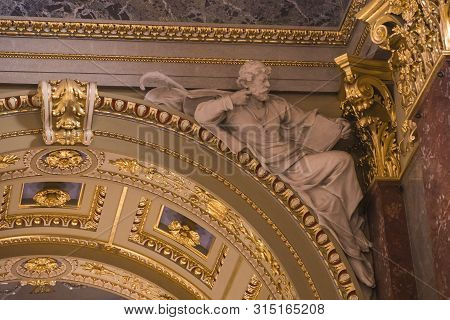 Budapest, Hungary - August 20, 2017: Elements Of Architecture And Interior In The Basilica Of St. St