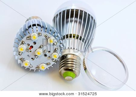 Dvě Led žárovky s 1 watt Smd čipů z nich bez krycí sklo