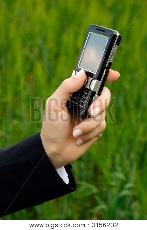 Kädessä Mobile